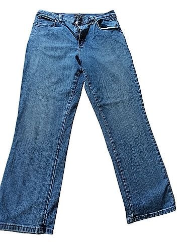 Lee Jeans (view 1)