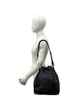 Louis Vuitton LOUIS VUITTON Vintage Noé Epi Leather Semi-One Shoulder Bag Tote Noir 59648 (view 2)