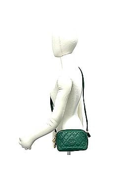 Chanel CHANEL Vintage Matelassé Coco Mark Caviar Skin Shoulder Bag Green 202-6 (view 2)