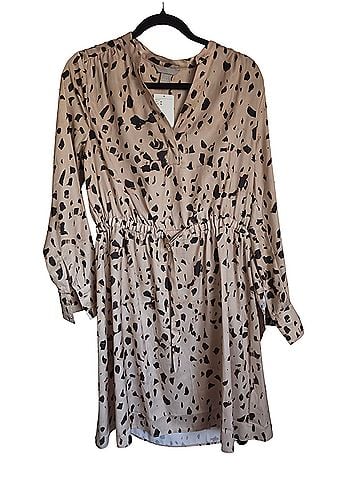 H&M Casual Dress (view 1)
