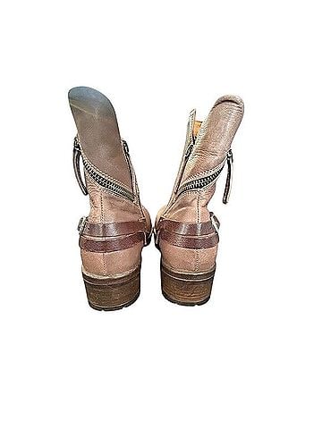 Bueno Fallon Bootie Ankle Boots (view 2)
