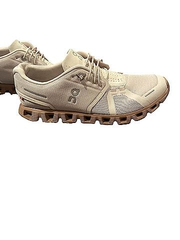 On Cloud On Cloud Sneakers (view 1)