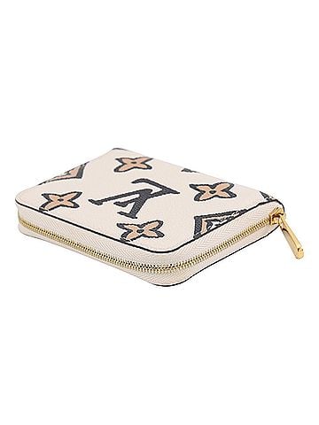 Louis Vuitton Louis Vuitton Monogram Wild at Heart Zippy Coin Purse M80677 LOUIS VUITTON White Wallet WALLET (view 2)