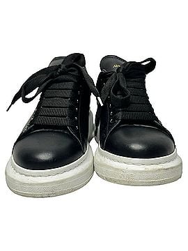 Alexander McQueen Alexander McQueen Oversized Sneakers in Black Calf Leather (view 2)