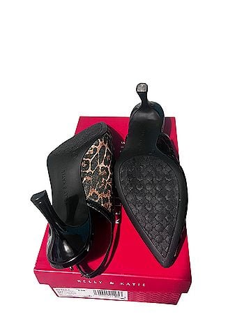 Kelly & Katie Heels (view 2)