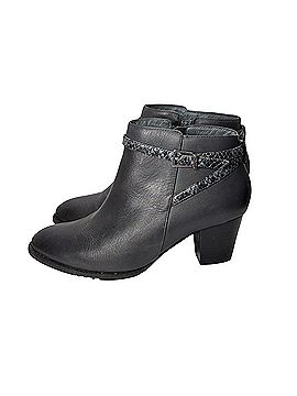 Vionic Upton Ankle Boots (view 2)