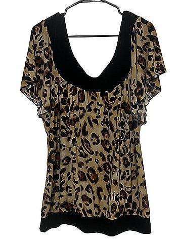Star Vixen Short Sleeve Blouse (view 2)