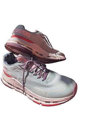 On Cloud On Cloud Nova Form Sneakers (view 1)