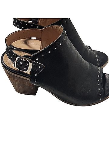 Eric Michael Boots (view 1)