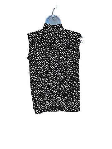 Uniqlo Sleeveless Blouse (view 2)