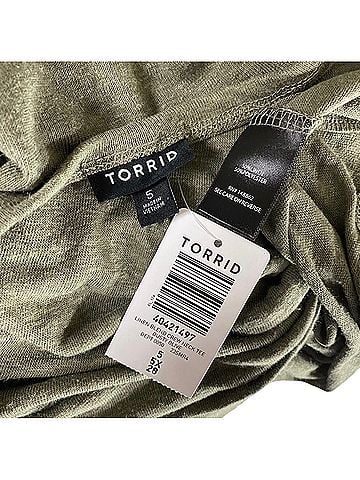 Torrid Short Sleeve T-Shirt (view 2)