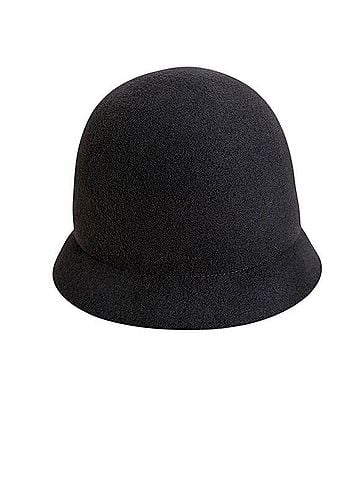 Agnes B. Hat (view 2)