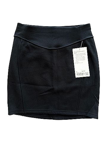 Lululemon Athletica Scuba Collection Casual Skirt (view 1)