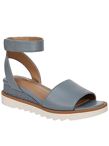 Giani Bernini Sandals (view 1)