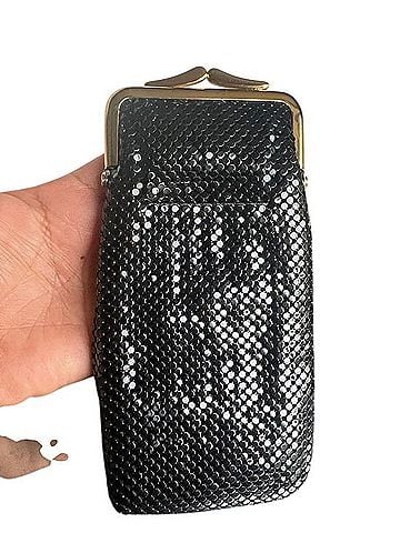 Whiting & Davis Clutch (view 1)