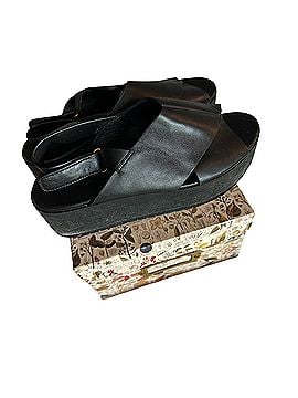 Vince. Sandals (view 2)