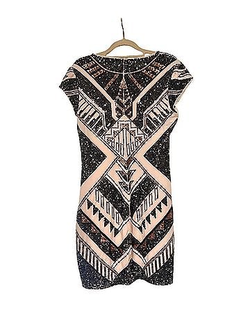 Express Deco Sequin Embellished Cap Sleeve Sheath Dress Cocktail Dress (view 2)