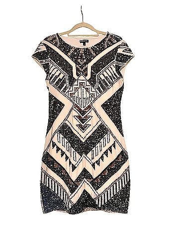 Express Deco Sequin Embellished Cap Sleeve Sheath Dress Cocktail Dress (view 1)