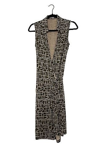 Diane von Furstenberg Silk Wrap Dress Casual Dress (view 1)
