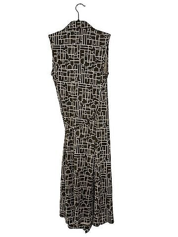 Diane von Furstenberg Silk Wrap Dress Casual Dress (view 2)