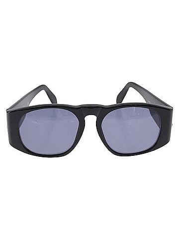 Chanel Logo Cc Plastic Black Plastic Sunglasse Accessory (view 1)