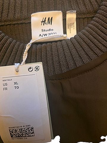 H&M H&amp;M Pullover Sweater (view 2)