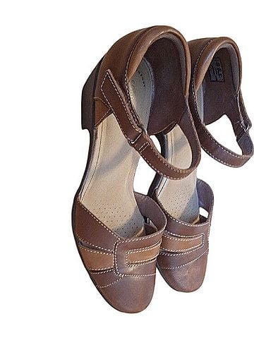 Clarks Heels (view 2)