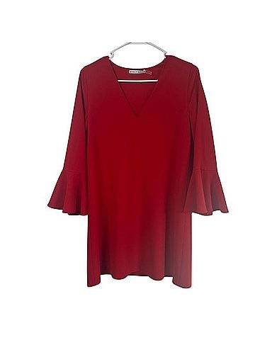 Alice + Olivia Tampeika Casual Dress (view 1)