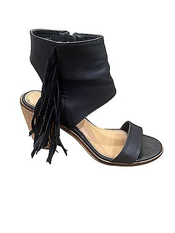 Very Volatile Heels (view 2)
