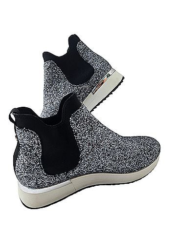 Kenneth Cole REACTION Ankle Boots (view 2)