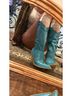 BCBG 100% Leather Print Blue Boots Size 6 - photo 3
