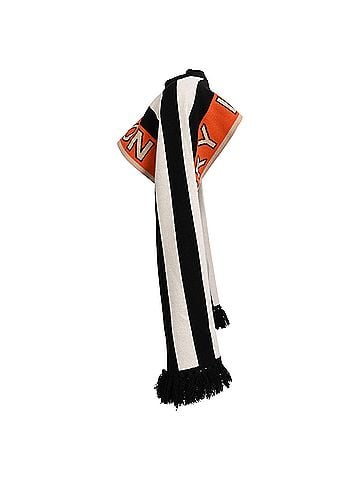 Burberry Burberry Logo Jacquard Convertible Capelet in Multicolor Cashmere (view 2)