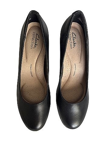 Clarks Women’s Bayla Skip Pump Heels (view 1)