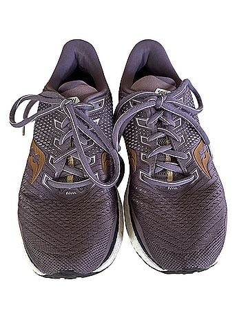 Saucony Triumph 18 Sneakers (view 2)