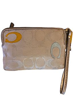 Coach poppy Wristlet (view 2)