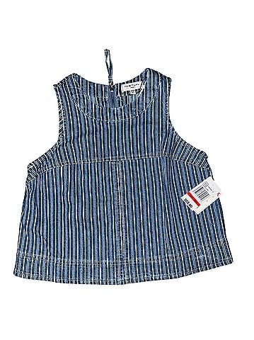 Habitual Sleeveless Top (view 1)