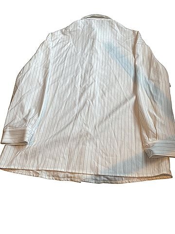 Halara Button-Down Shirt (view 2)
