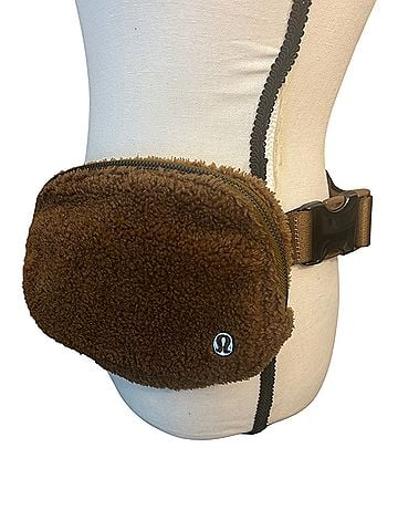 Lululemon Athletica Everywhere Crossbody Bag (view 1)