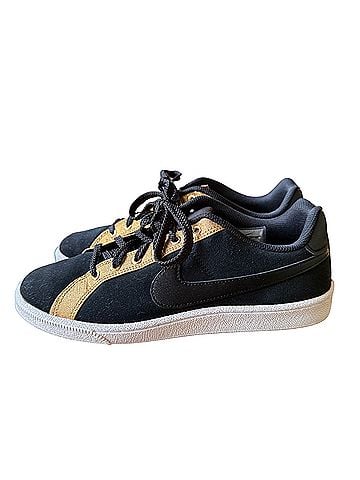 Nike Sneakers (view 2)