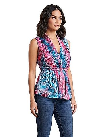 Jennifer Lopez Sleeveless Top (view 1)