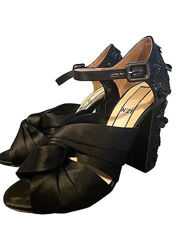 No. 21 Sandals (view 1)