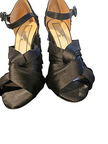 No. 21 Sandals (view 2)