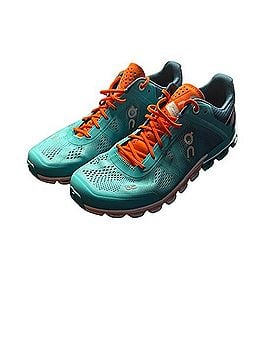 On Cloud Cloudflow Sneakers (view 1)