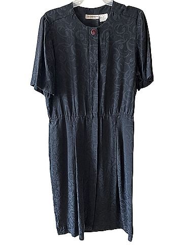 Liz Claiborne Casual Dress (view 1)