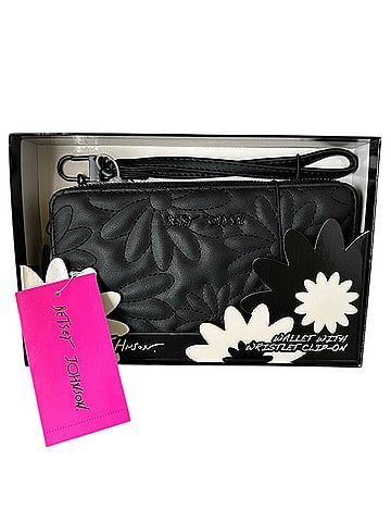 Betsey Johnson Black Quilted Daisy Floral Zip Around Leather Wallet (view 1)