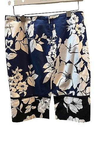 White House Black Market Casual Skirt (view 2)