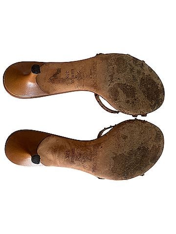Another Line Heels (view 2)