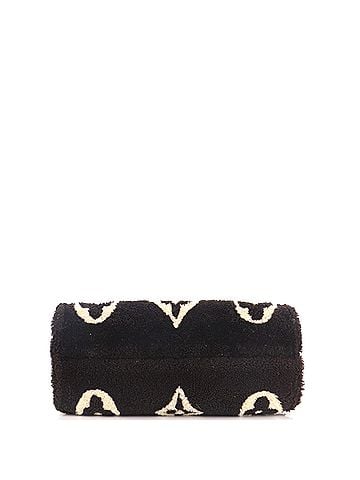 Louis Vuitton OnTheGo Tote Monogram Giant Teddy Fleece GM (view 2)
