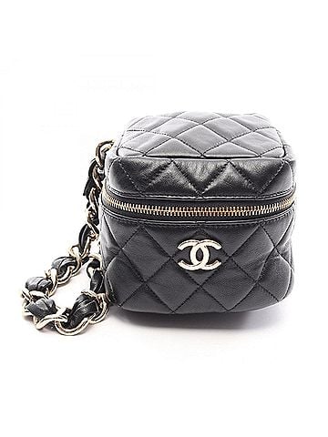 Chanel Chanel Matelassé Chain Second Bag Clutch Handbag Lambskin Leather Women's Black AP2803 (view 1)