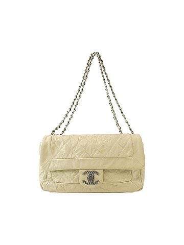 Chanel Chanel 47992 Shoulder Bag (view 1)